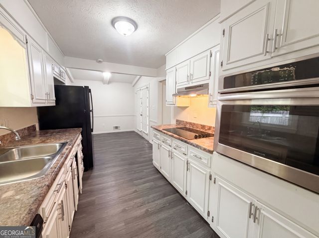 6330 Tahoe Drive, Atlanta, GA 30349