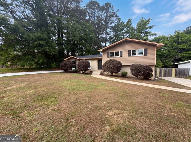 6330 Tahoe Drive, Atlanta, GA 30349