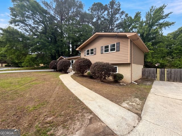 6330 Tahoe Drive, Atlanta, GA 30349