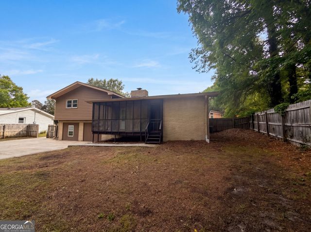 6330 Tahoe Drive, Atlanta, GA 30349