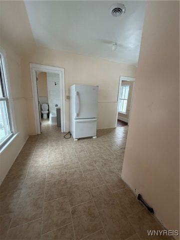 291 East North Street S, Buffalo, NY 14204