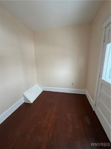 291 East North Street S, Buffalo, NY 14204