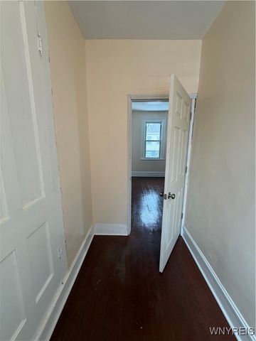 291 East North Street S, Buffalo, NY 14204