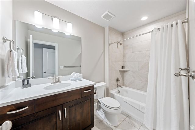 1340 N PASEOS ST, Washington, UT 84780