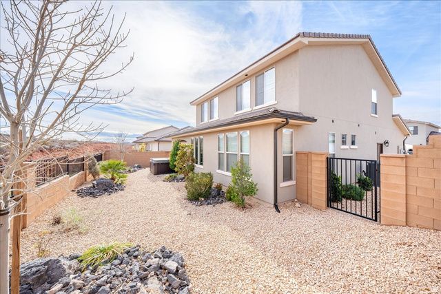 1340 N PASEOS ST, Washington, UT 84780