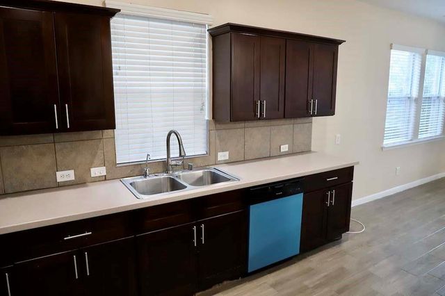 7407 Saxon Hill Lane, Richmond, TX 77407