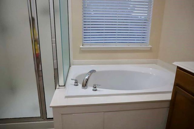7407 Saxon Hill Lane, Richmond, TX 77407