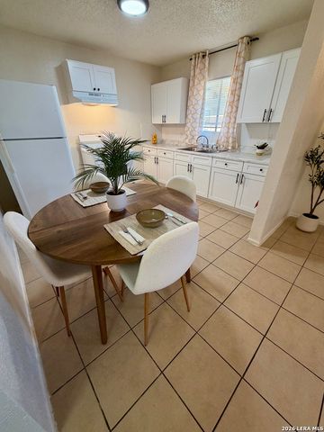 144 W Villaret Blvd Unit 108, San Antonio, TX 78221