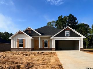 332 Erica Way, Lindale, TX 75771
