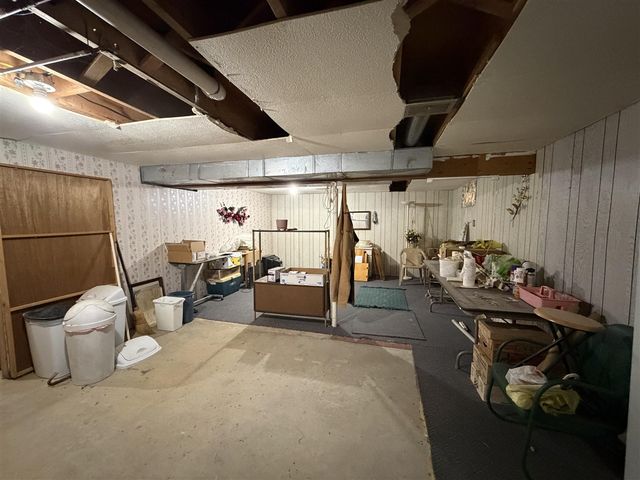 6242 Hawley Highway, Belding, MI 48809