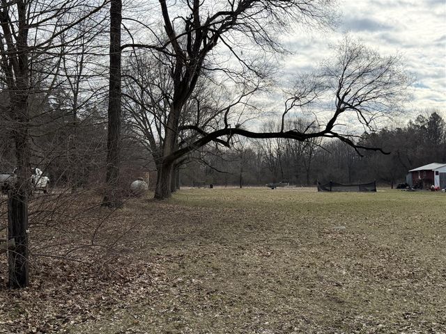 6242 Hawley Highway, Belding, MI 48809