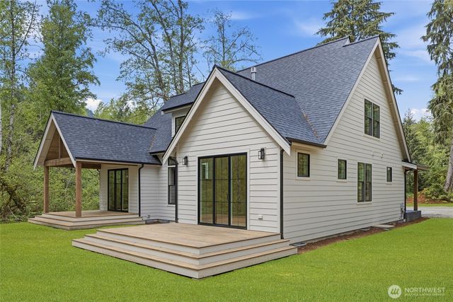 19470 Kamden Court, Sedro Woolley, WA 98284