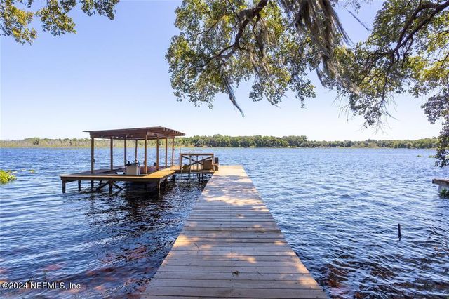 186 LITTLE ORANGE LAKE Drive, Hawthorne, FL 32640