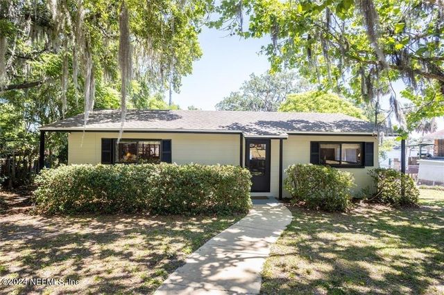 186 LITTLE ORANGE LAKE Drive, Hawthorne, FL 32640