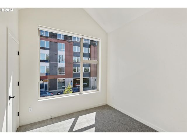 805 N Failing St, Portland, OR 97227