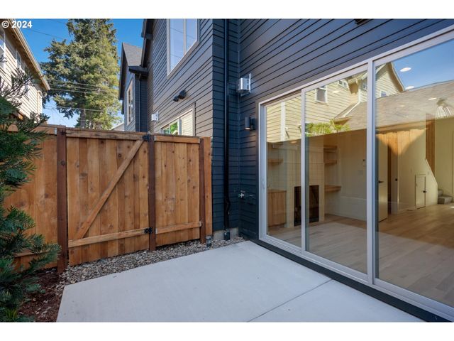 805 N Failing St, Portland, OR 97227