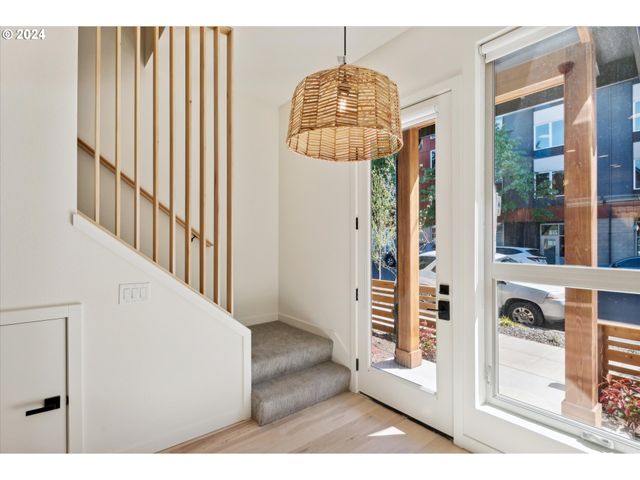 805 N Failing St, Portland, OR 97227