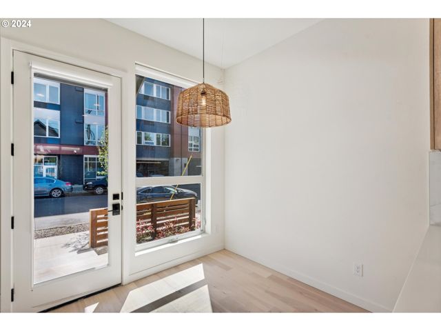 805 N Failing St, Portland, OR 97227