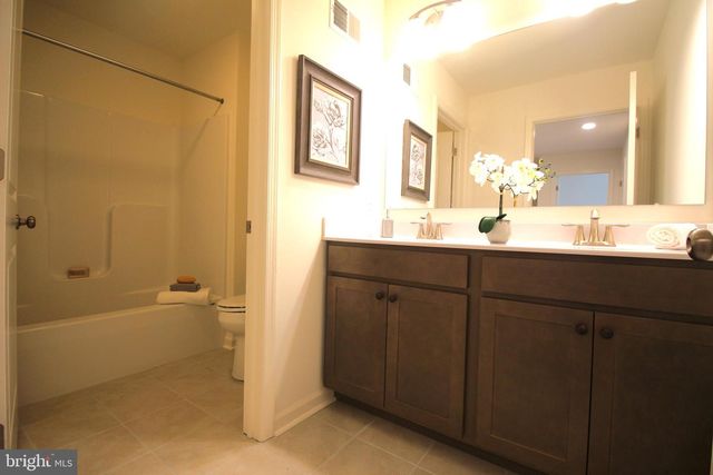 530 WHEELMEN ST #8 WENTWORTH, Middletown, DE 19709