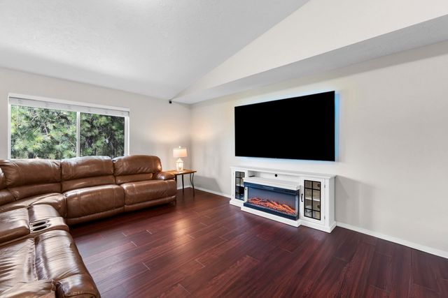 5818 S Abbott Rd, Spokane, WA 99224