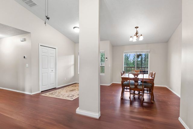 5818 S Abbott Rd, Spokane, WA 99224