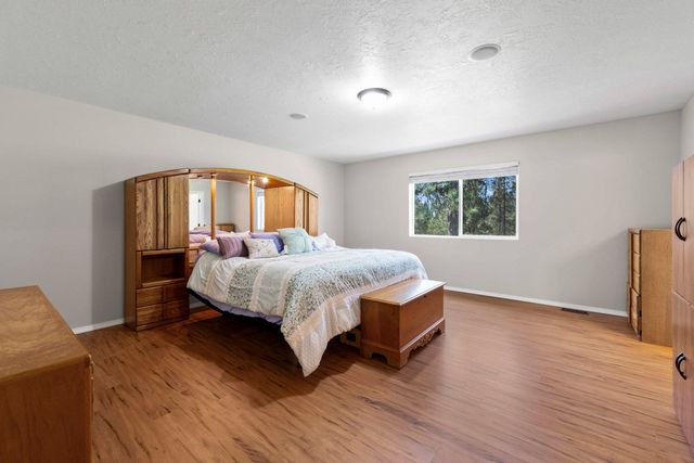 5818 S Abbott Rd, Spokane, WA 99224