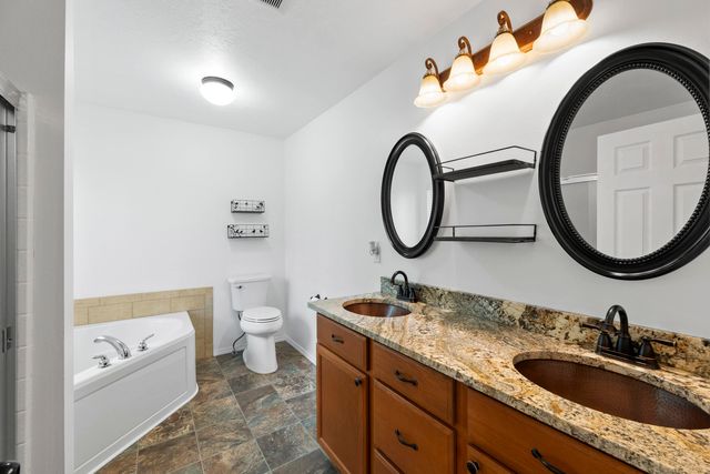 5818 S Abbott Rd, Spokane, WA 99224