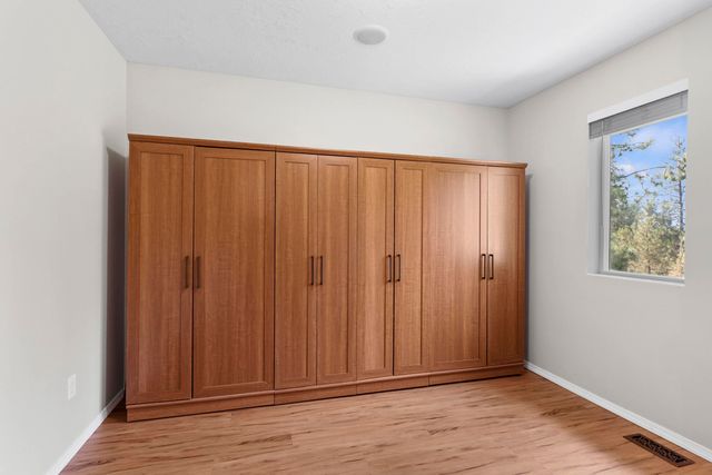 5818 S Abbott Rd, Spokane, WA 99224