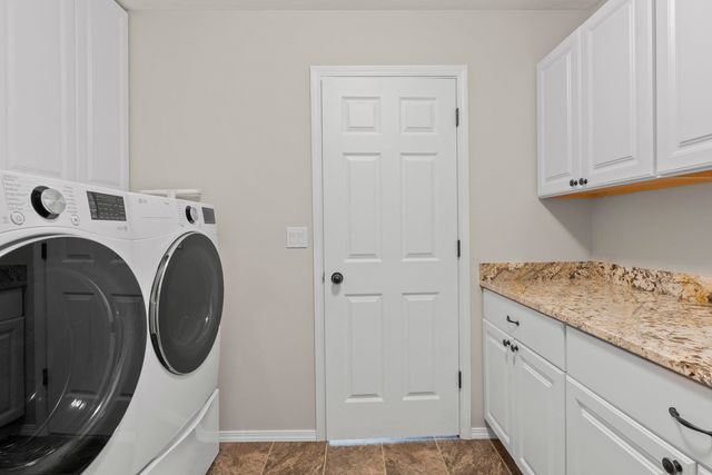 5818 S Abbott Rd, Spokane, WA 99224