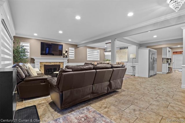 6446 Oakman Boulevard, Dearborn, MI 48126