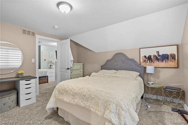 6446 Oakman Boulevard, Dearborn, MI 48126
