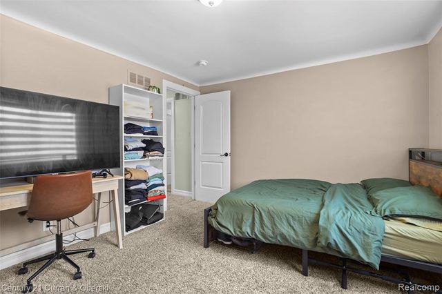 6446 Oakman Boulevard, Dearborn, MI 48126