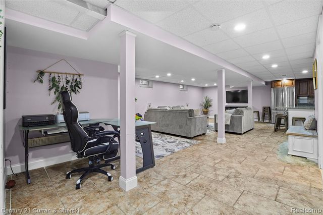 6446 Oakman Boulevard, Dearborn, MI 48126
