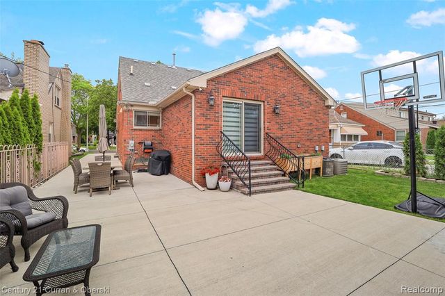 6446 Oakman Boulevard, Dearborn, MI 48126