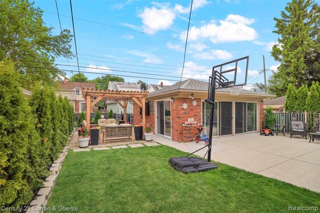 6446 Oakman Boulevard, Dearborn, MI 48126