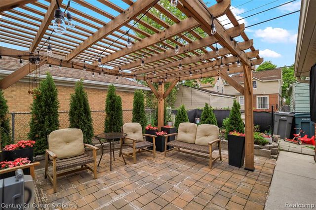 6446 Oakman Boulevard, Dearborn, MI 48126
