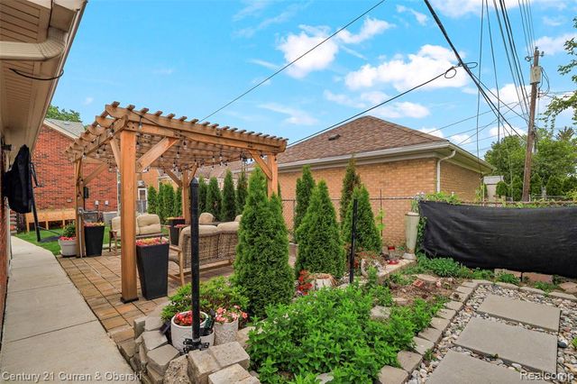 6446 Oakman Boulevard, Dearborn, MI 48126