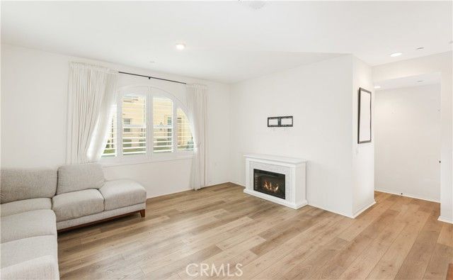 2818 E Berry Loop Privado 76, Ontario, CA 91761