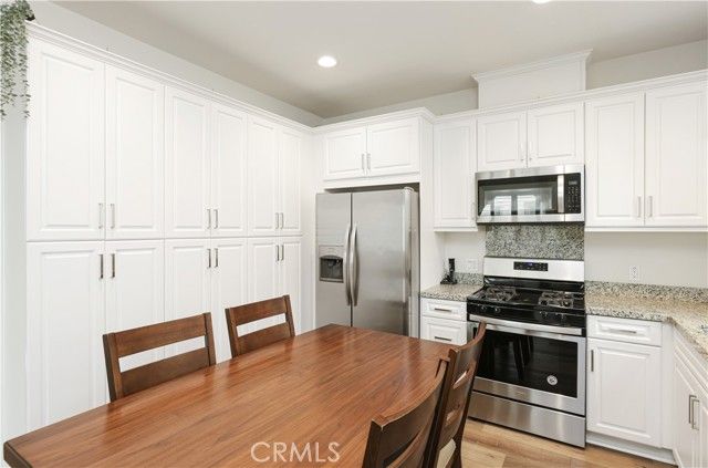 2818 E Berry Loop Privado 76, Ontario, CA 91761