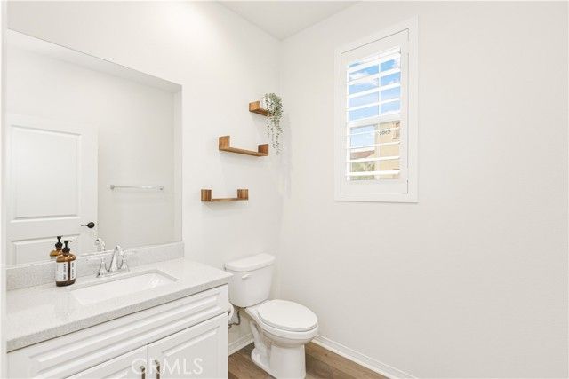 2818 E Berry Loop Privado 76, Ontario, CA 91761