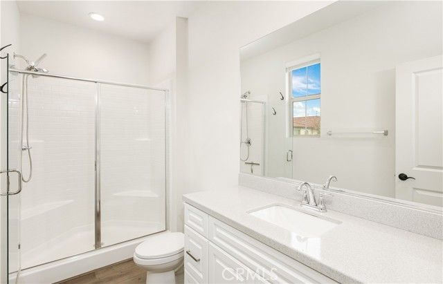 2818 E Berry Loop Privado 76, Ontario, CA 91761