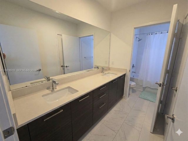 3566 NW 13th St, Lauderhill, FL 33311