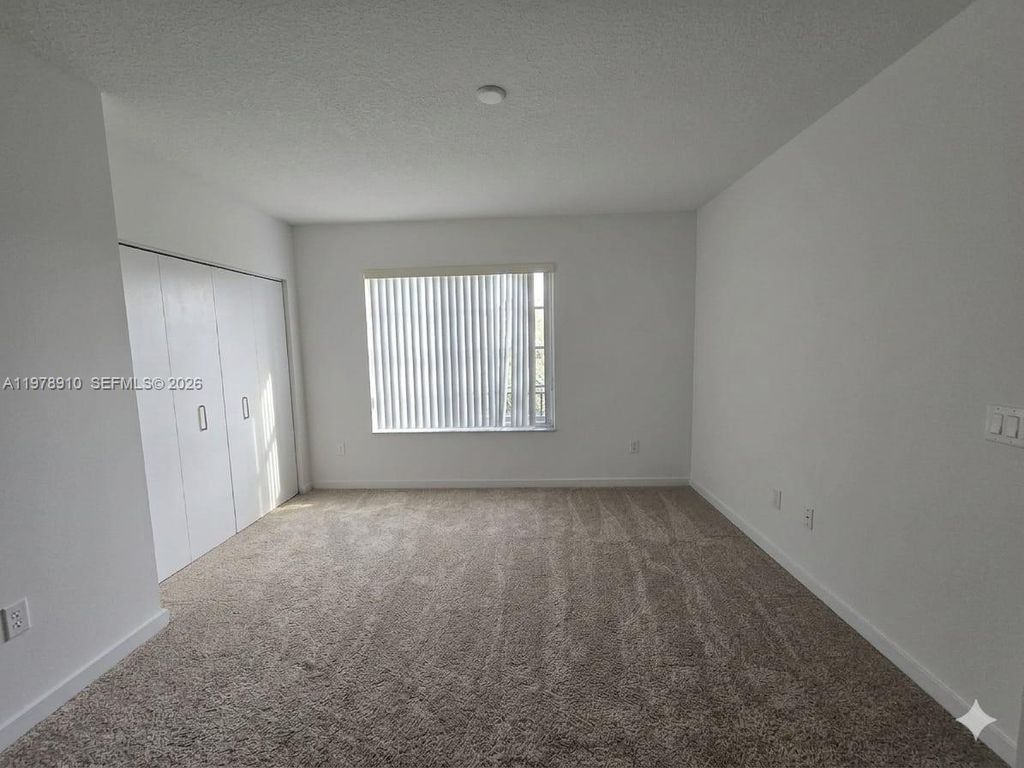 3566 NW 13th St, Lauderhill, FL 33311