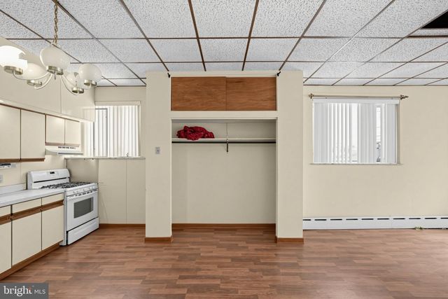 1615 WOLF ST, Philadelphia, PA 19145