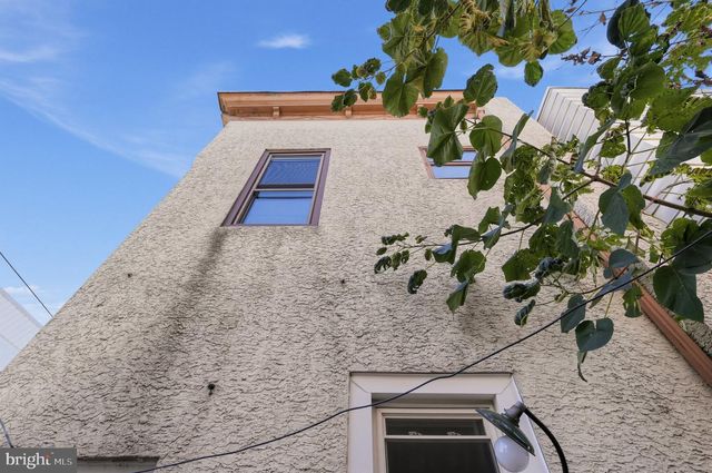 1615 WOLF ST, Philadelphia, PA 19145