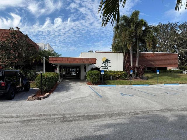 1225 NW 21ST Street 1-103, Stuart, FL 34994