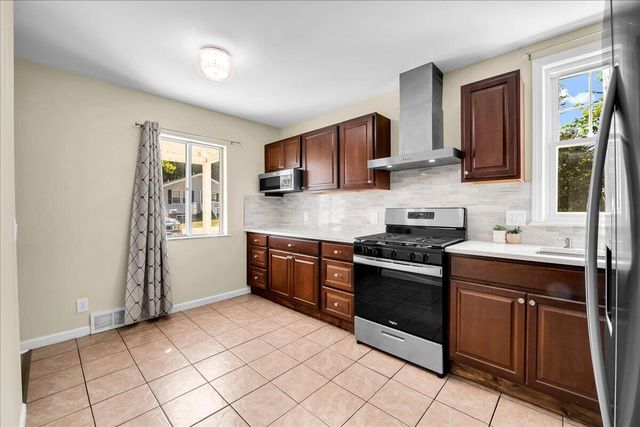 392 Elder Street, Ypsilanti City, MI 48197