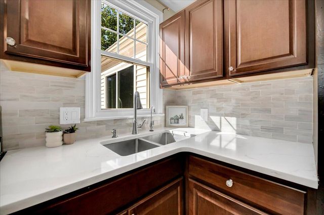 392 Elder Street, Ypsilanti City, MI 48197