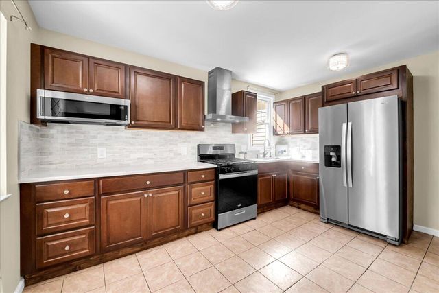392 Elder Street, Ypsilanti City, MI 48197