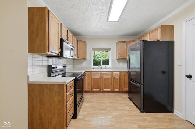 7860 E 900 N, Indianapolis, IN 46259